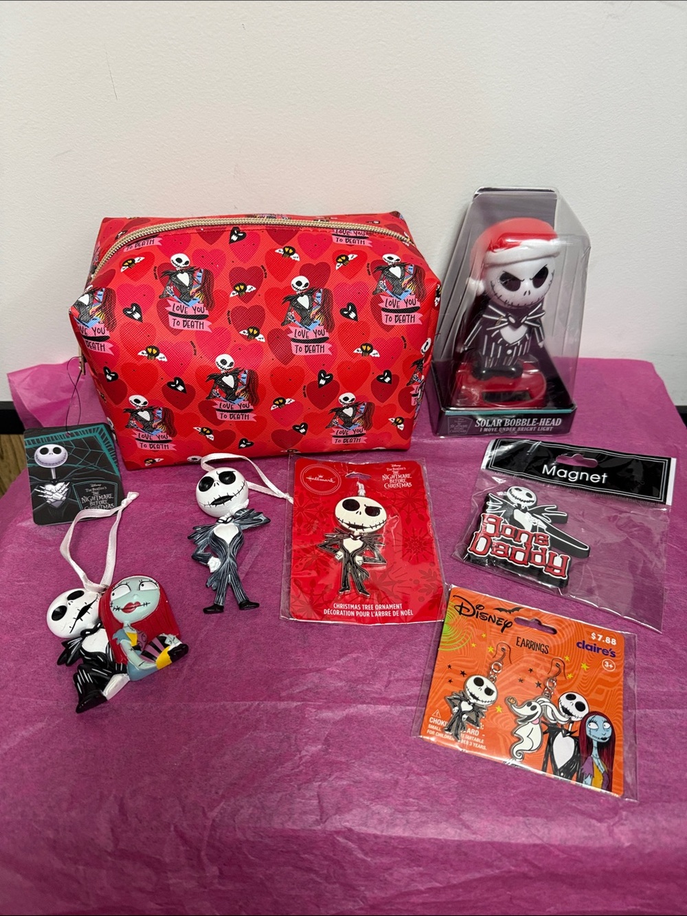 The Nightmare Before Christmas 'Love You To Death' Red Cosmetic Bag NWT